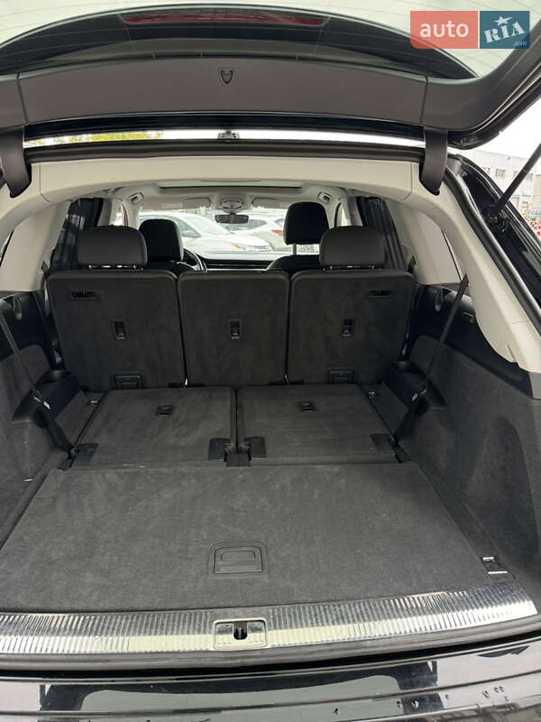 Позашляховик / Кросовер Audi Q7 2020 в Львові