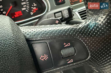 Позашляховик / Кросовер Audi Q7 2006 в 