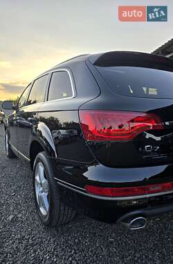 Позашляховик / Кросовер Audi Q7 2014 в 