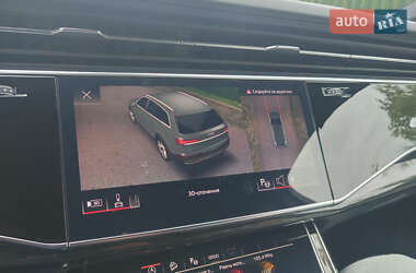 Внедорожник / Кроссовер Audi Q7 2021 в 