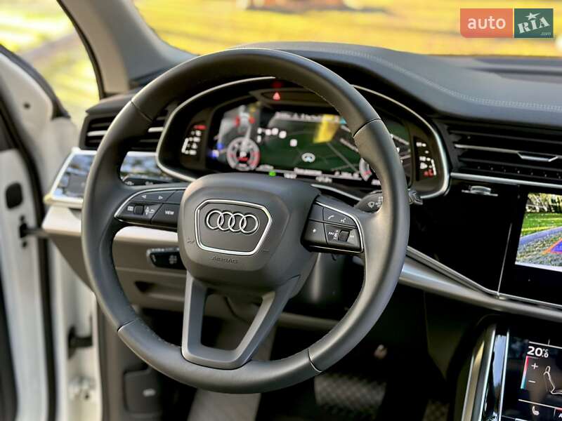 Позашляховик / Кросовер Audi Q7 2023 в Харкові