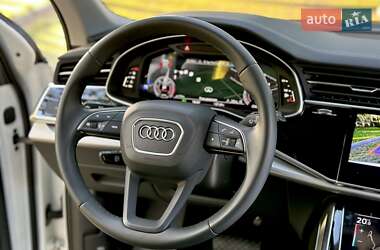 Внедорожник / Кроссовер Audi Q7 2023 в 