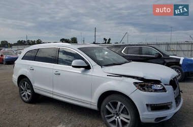 Позашляховик / Кросовер Audi Q7 2015 в 