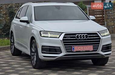 Внедорожник / Кроссовер Audi Q7 2017 в 