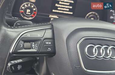 Внедорожник / Кроссовер Audi Q7 2017 в 