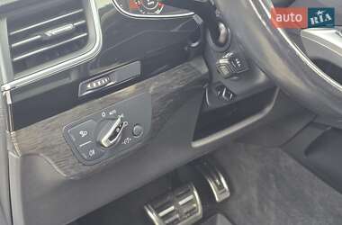 Внедорожник / Кроссовер Audi Q7 2017 в 