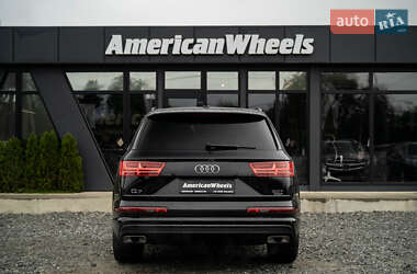 Внедорожник / Кроссовер Audi Q7 2017 в 