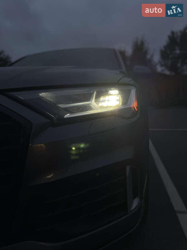 Внедорожник / Кроссовер Audi Q7 2020 в Виннице