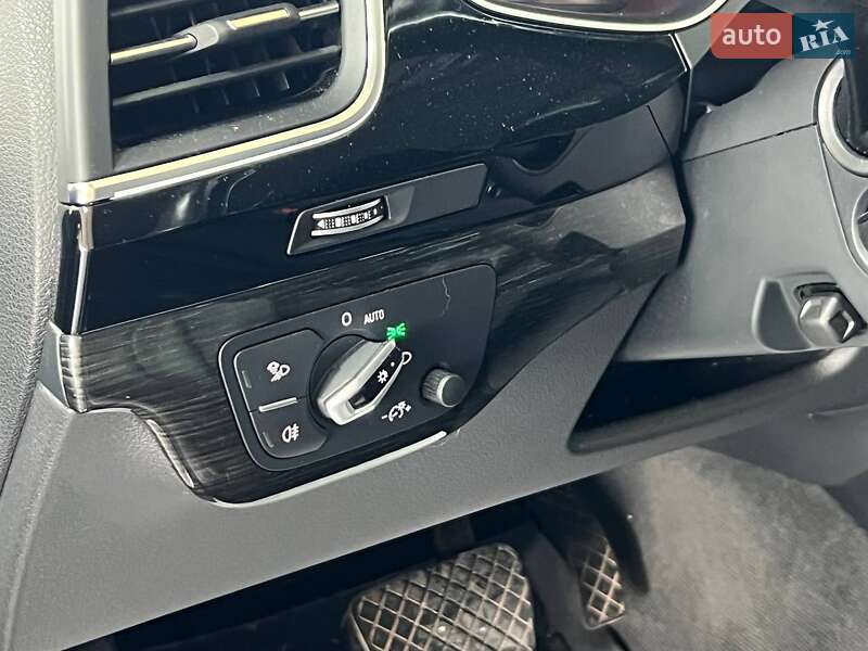Позашляховик / Кросовер Audi Q7 2015 в Одесі