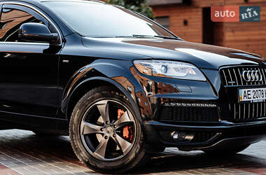 Внедорожник / Кроссовер Audi Q7 2010 в 
