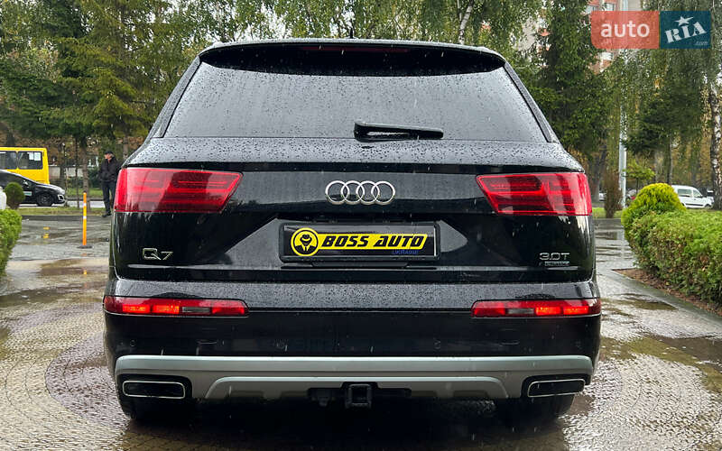Позашляховик / Кросовер Audi Q7 2017 в Львові