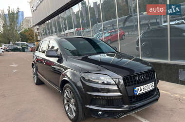 Внедорожник / Кроссовер Audi Q7 2015 в Киеве
