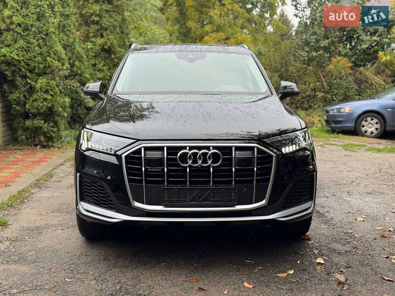 Внедорожник / Кроссовер Audi Q7 2020 в Киеве