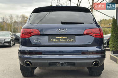 Внедорожник / Кроссовер Audi Q7 2012 в 