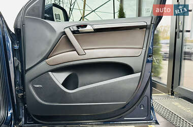 Внедорожник / Кроссовер Audi Q7 2012 в 