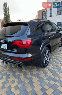 Внедорожник / Кроссовер Audi Q7 2013 в 