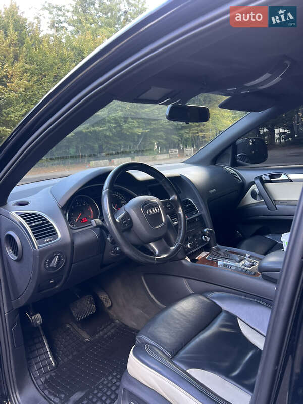Позашляховик / Кросовер Audi Q7 2007 в Львові