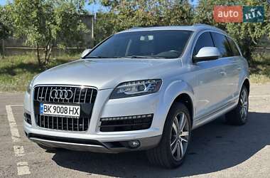 Внедорожник / Кроссовер Audi Q7 2011 в 