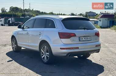 Внедорожник / Кроссовер Audi Q7 2011 в 