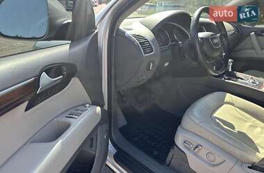 Внедорожник / Кроссовер Audi Q7 2011 в 