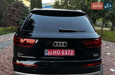 Внедорожник / Кроссовер Audi Q7 2018 в 