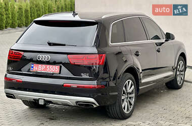 Внедорожник / Кроссовер Audi Q7 2016 в 