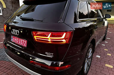 Внедорожник / Кроссовер Audi Q7 2018 в 