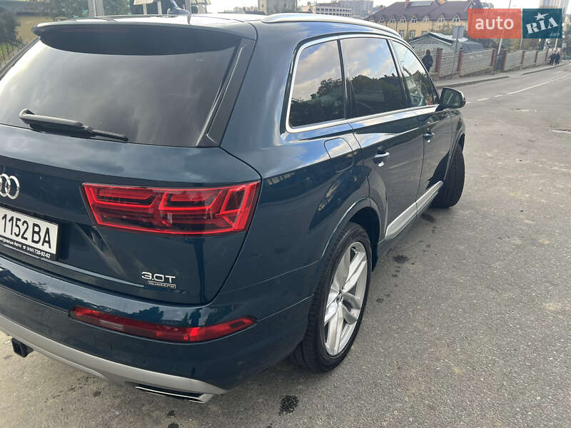 Позашляховик / Кросовер Audi Q7 2018 в Дніпрі