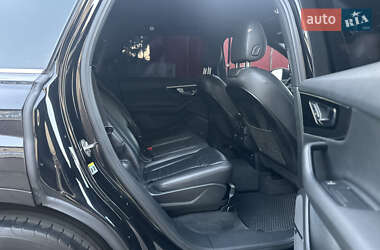 Позашляховик / Кросовер Audi Q7 2017 в 