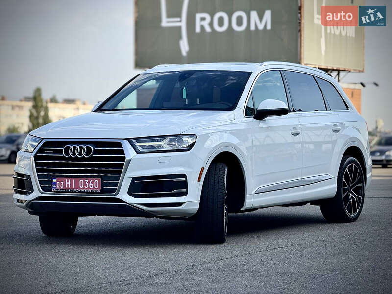 Позашляховик / Кросовер Audi Q7 2017 в Києві