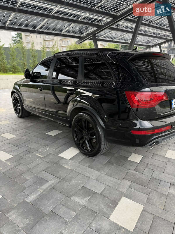 Внедорожник / Кроссовер Audi Q7 2012 в Мукачево