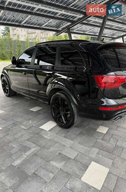 Внедорожник / Кроссовер Audi Q7 2012 в 