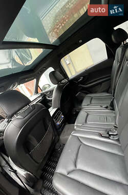Внедорожник / Кроссовер Audi Q7 2016 в 