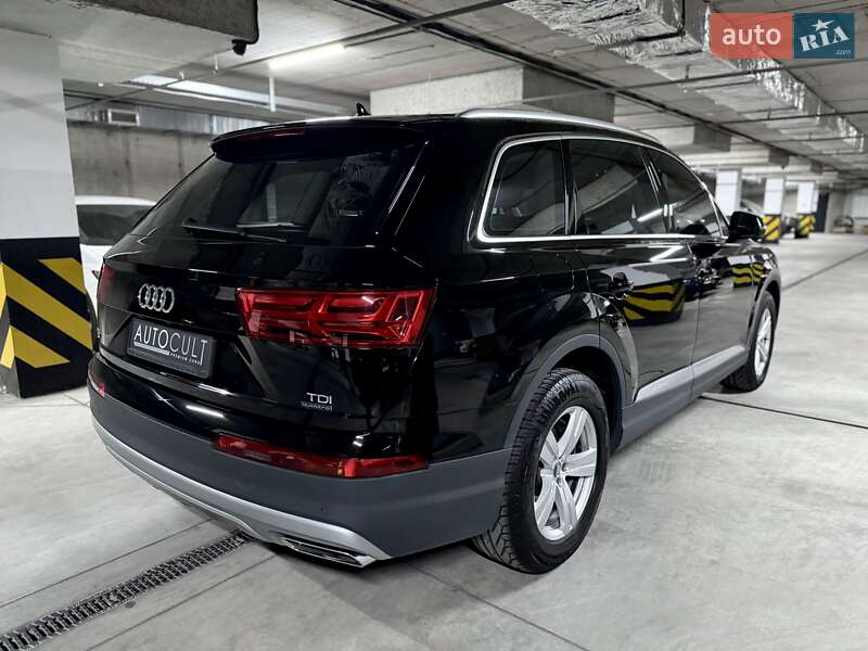 Внедорожник / Кроссовер Audi Q7 2016 в Днепре