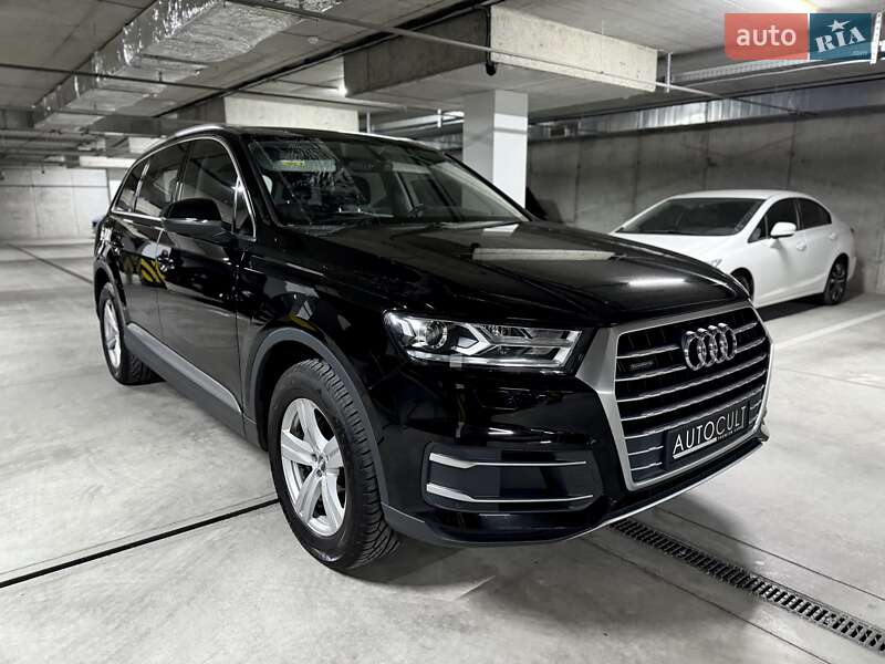 Внедорожник / Кроссовер Audi Q7 2016 в Днепре