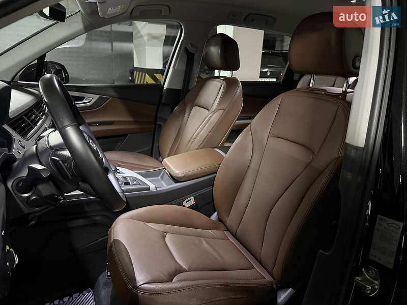Внедорожник / Кроссовер Audi Q7 2016 в Днепре