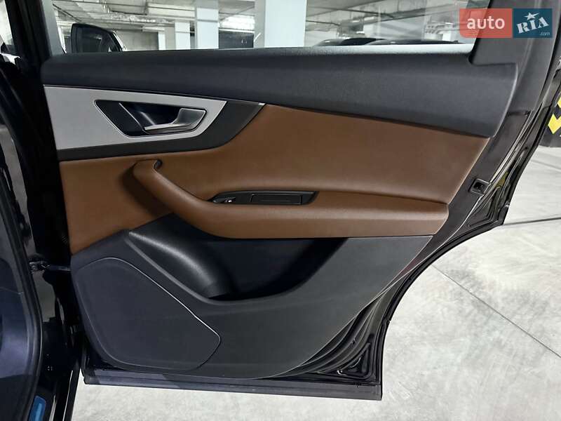 Внедорожник / Кроссовер Audi Q7 2016 в Днепре