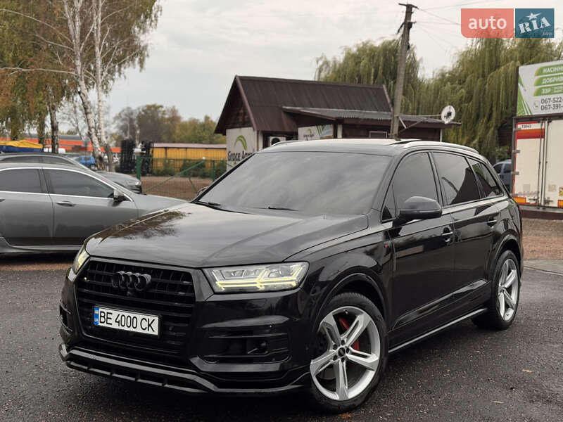 Позашляховик / Кросовер Audi Q7 2018 в Києві