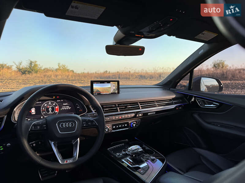 Позашляховик / Кросовер Audi Q7 2018 в Києві