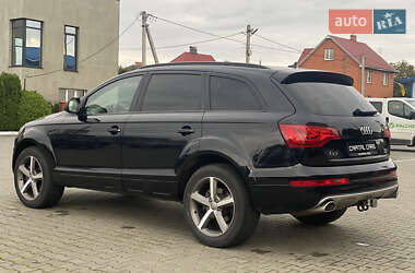 Позашляховик / Кросовер Audi Q7 2015 в 