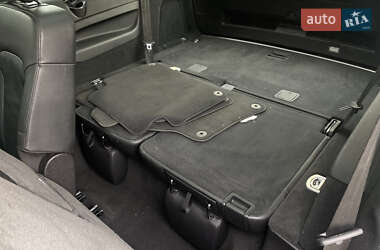 Позашляховик / Кросовер Audi Q7 2015 в 
