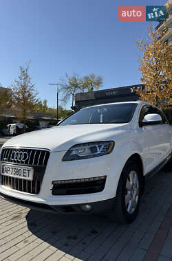 Позашляховик / Кросовер Audi Q7 2011 в 