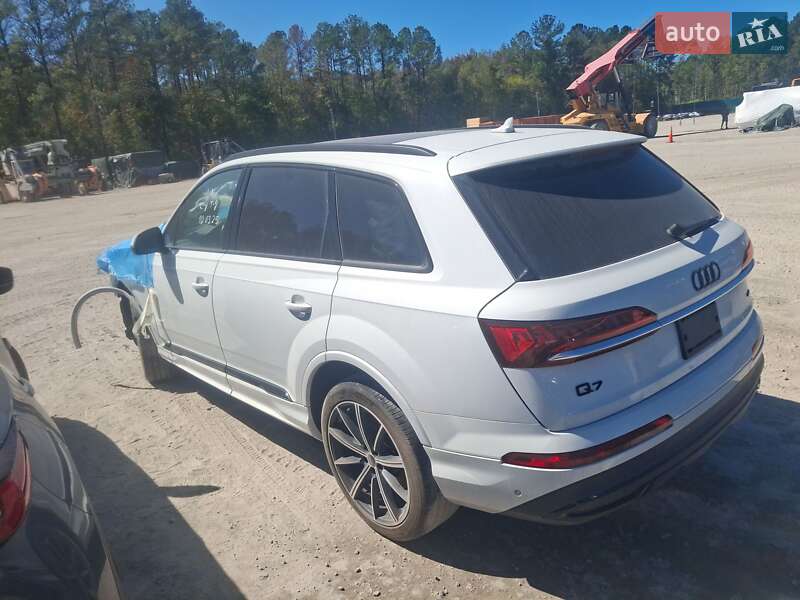 Позашляховик / Кросовер Audi Q7 2021 в Львові