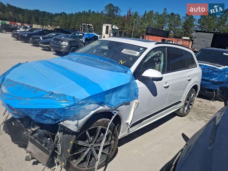 Позашляховик / Кросовер Audi Q7 2021 в Львові