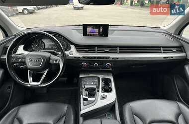 Позашляховик / Кросовер Audi Q7 2017 в 