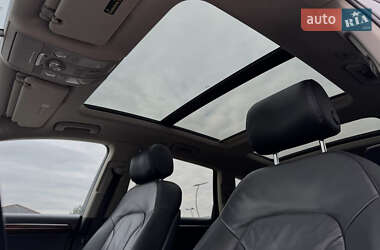 Позашляховик / Кросовер Audi Q7 2011 в 