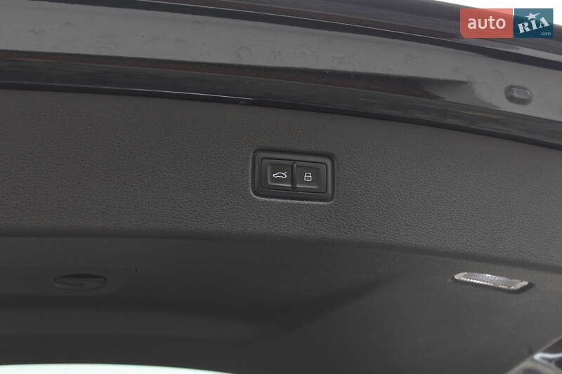 Внедорожник / Кроссовер Audi Q7 2018 в Ровно