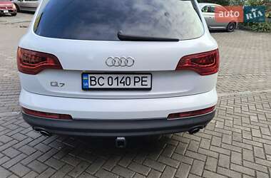 Позашляховик / Кросовер Audi Q7 2012 в 