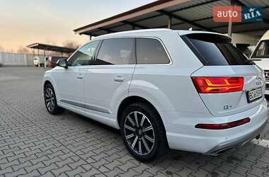 Внедорожник / Кроссовер Audi Q7 2016 в 