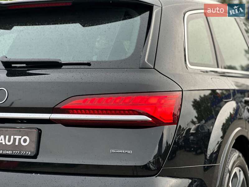 Позашляховик / Кросовер Audi Q7 2025 в Києві фото 15 Позашляховик / Кросовер Audi Q7 2025 в Києві